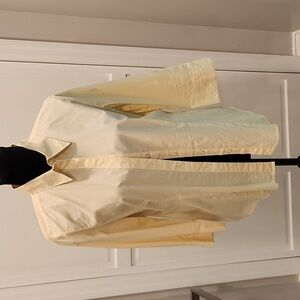 Ladie's button-down Mid-sleeve shirt